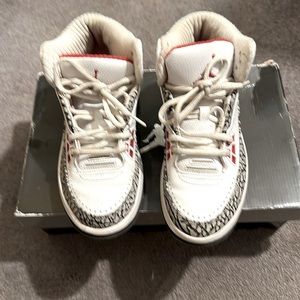 4 Youth Nike Air Jordan 2.5